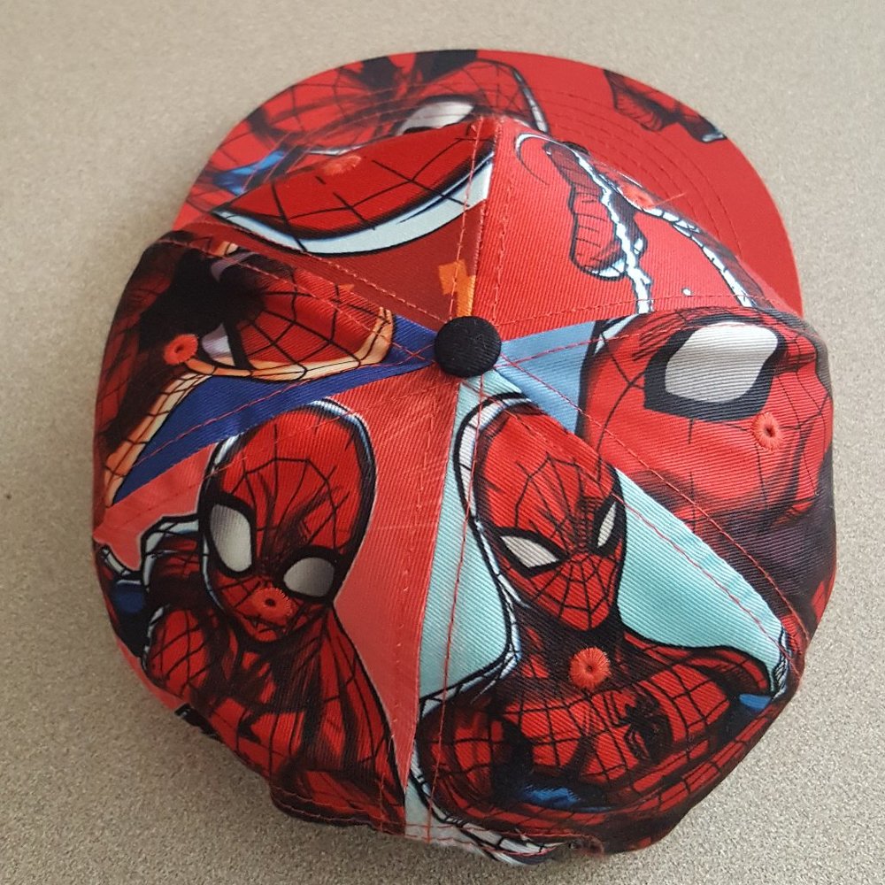 Marvel Comics Spiderman Embroidered Classic Character Costume Snapback Hat - Picture 4 of 7